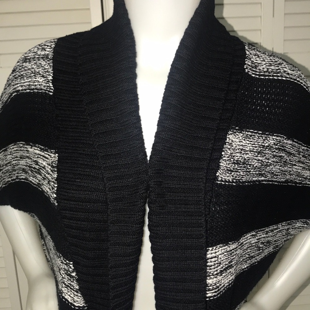 Express Striped Cardigan - Picture 3 of 5